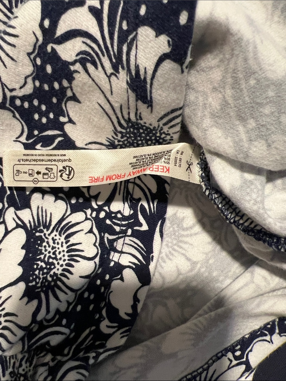 FP Movement by Free People Hot Shot Crossover Set Navy Floral - Picture 7 of 14
